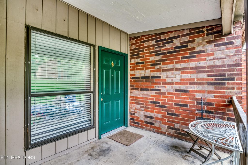 410 Berlin Drive, Knoxville, TN 37923