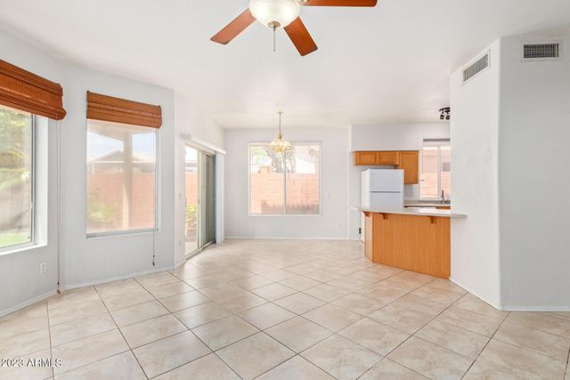 3316 E Tierra Buena Lane, Phoenix, AZ 85032