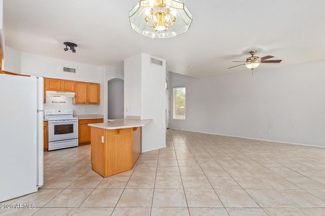 3316 E Tierra Buena Lane, Phoenix, AZ 85032