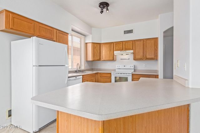 3316 E Tierra Buena Lane, Phoenix, AZ 85032