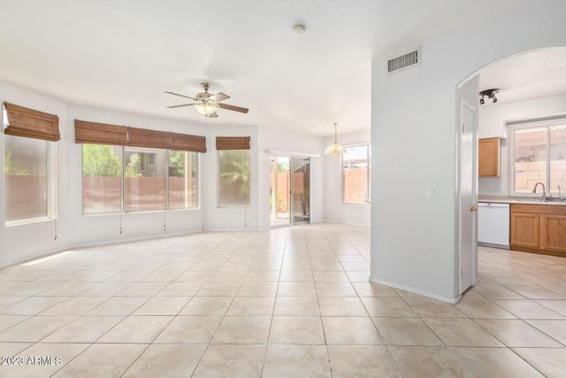 3316 E Tierra Buena Lane, Phoenix, AZ 85032