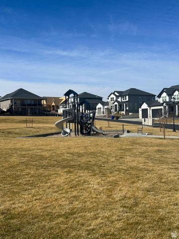 4911 W UPPER BEND DR, Herriman, UT 84096