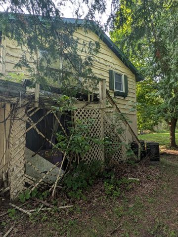 4989 W Jordan Road, Weidman, MI 48893