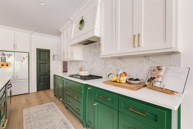 2401 Semillon Way, Edmond, OK 73012