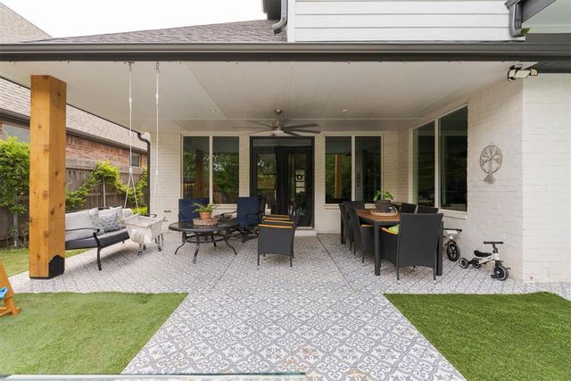 2401 Semillon Way, Edmond, OK 73012
