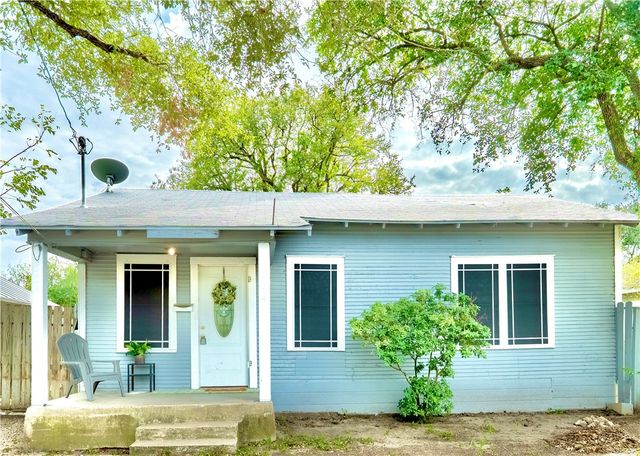 504 E 5th St, Alice, TX 78332