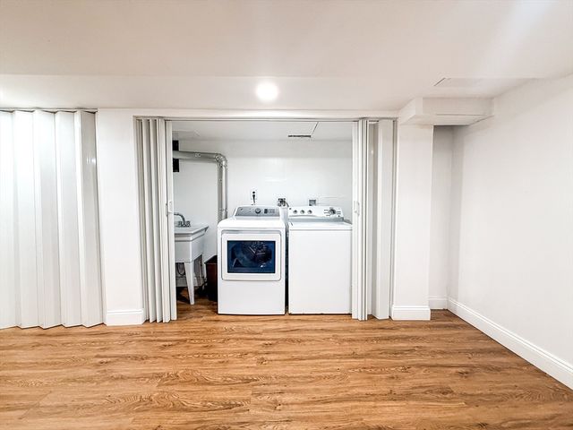 16 Christy Ln, Randolph, MA 02368