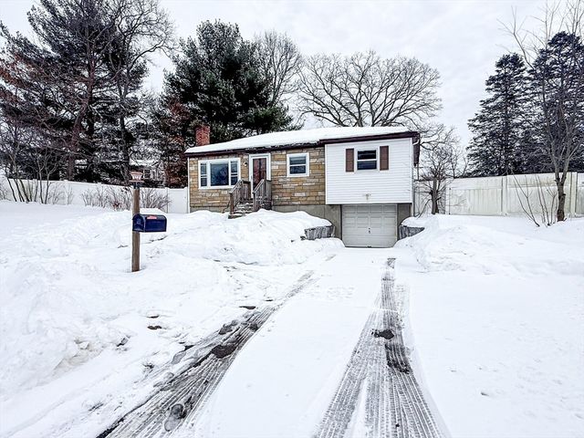 16 Christy Ln, Randolph, MA 02368