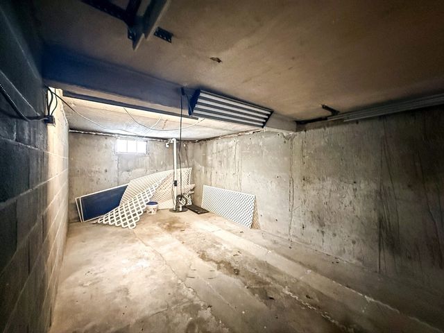 16 Christy Ln, Randolph, MA 02368