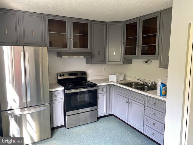 349 W RIDGE ST, Carlisle, PA 17013