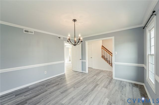 9645 Kingscroft Dr, Glen Allen, VA 23060