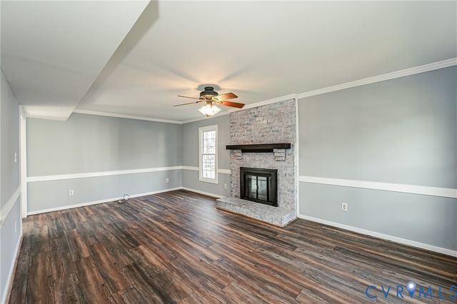 9645 Kingscroft Dr, Glen Allen, VA 23060