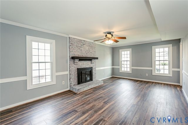 9645 Kingscroft Dr, Glen Allen, VA 23060