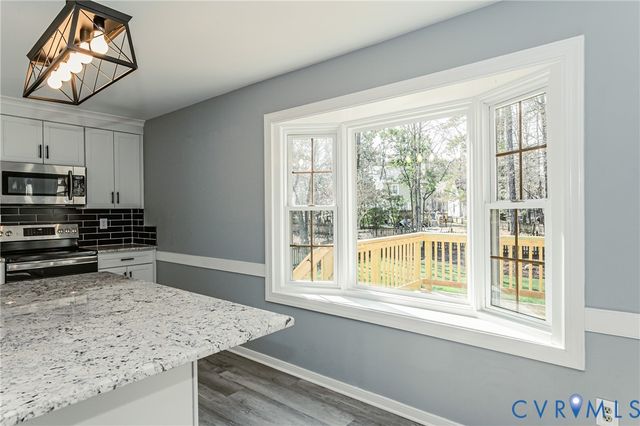 9645 Kingscroft Dr, Glen Allen, VA 23060