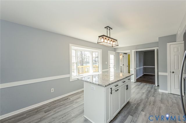 9645 Kingscroft Dr, Glen Allen, VA 23060