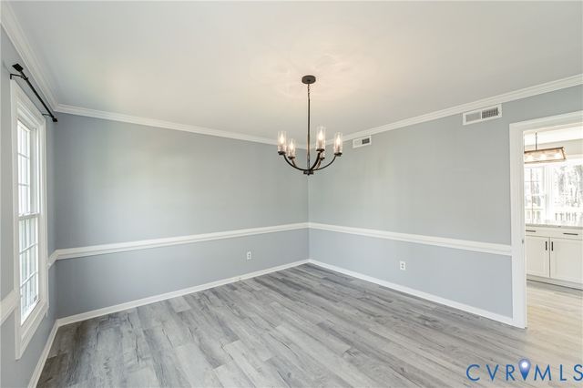 9645 Kingscroft Dr, Glen Allen, VA 23060