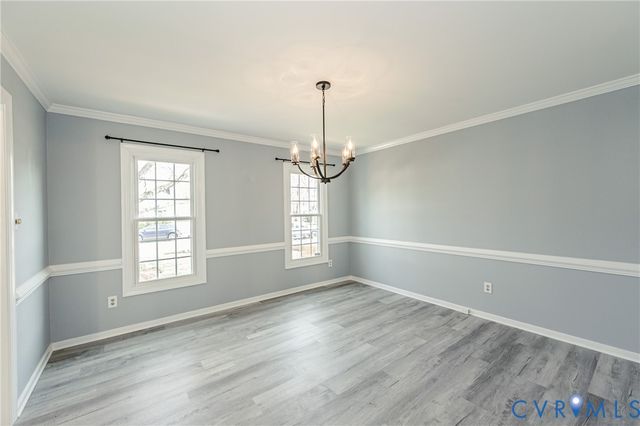 9645 Kingscroft Dr, Glen Allen, VA 23060