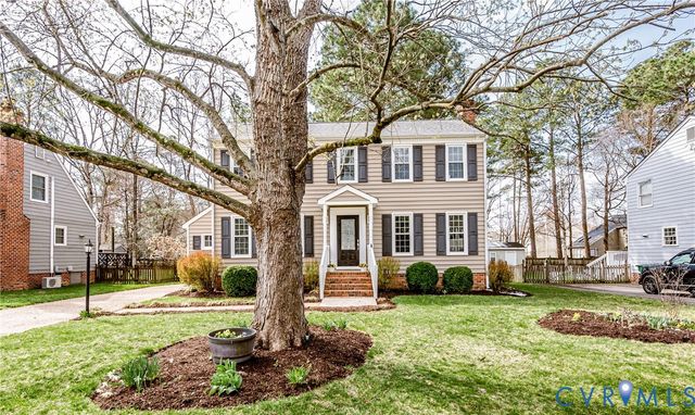 9645 Kingscroft Dr, Glen Allen, VA 23060