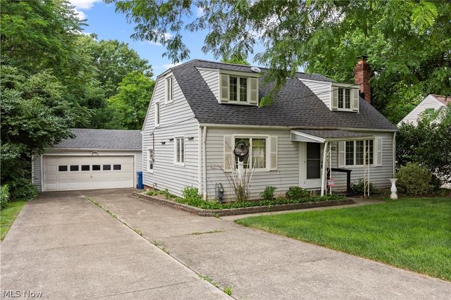 7790 Lewis Road, Olmsted Falls, OH 44138