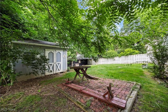 7790 Lewis Road, Olmsted Falls, OH 44138