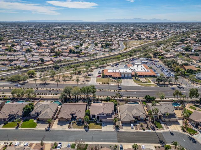 6211 W MCRAE Way, Glendale, AZ 85308