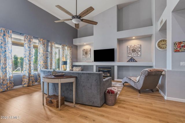 6211 W MCRAE Way, Glendale, AZ 85308