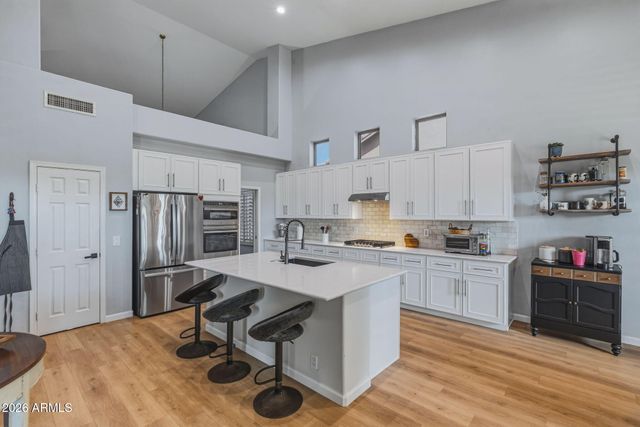 6211 W MCRAE Way, Glendale, AZ 85308