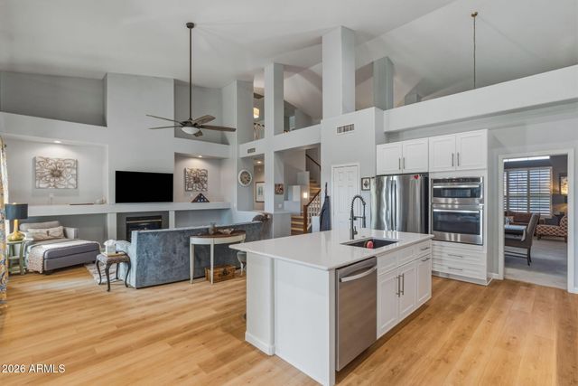 6211 W MCRAE Way, Glendale, AZ 85308