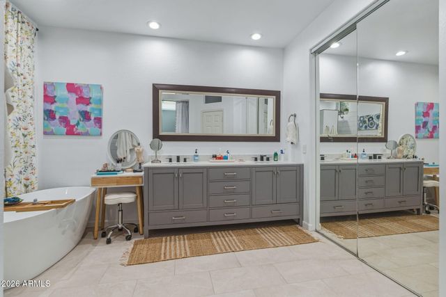 6211 W MCRAE Way, Glendale, AZ 85308