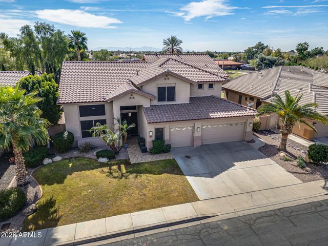 6211 W MCRAE Way, Glendale, AZ 85308