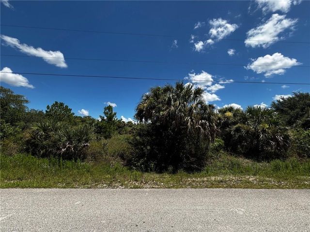 3485 35th AVE NE, Naples, FL 34120