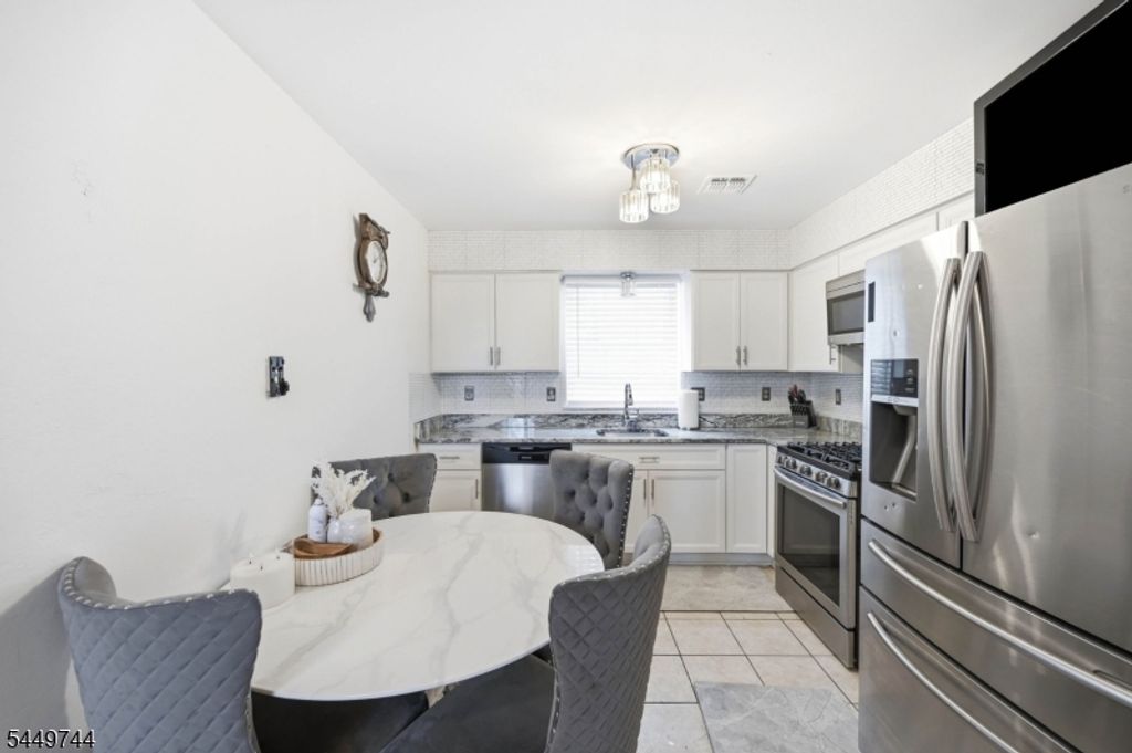 114 4Th St, Newark City, NJ 07107 — photo 4
