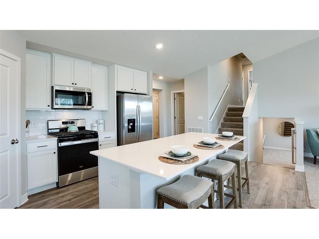 8801 Jules Avenue S, Cottage Grove, MN 55016 — photo 2