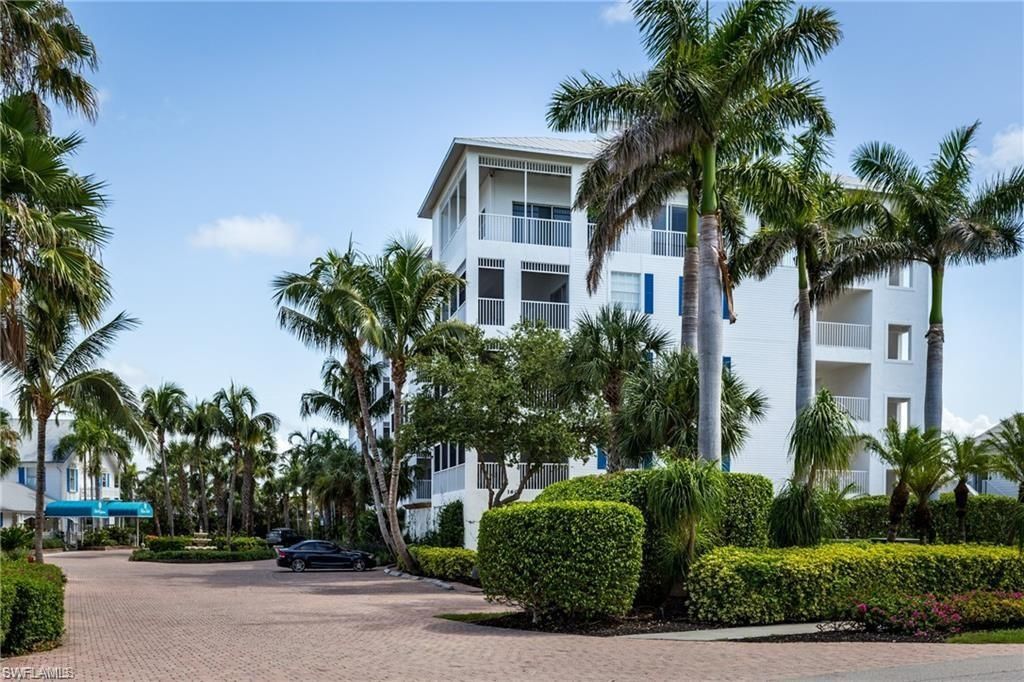 160 Palm ST 308, MARCO ISLAND, FL 34145 — photo 2