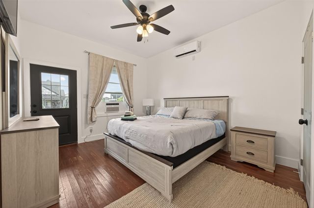 2815 Ball Street, Galveston, TX 77550