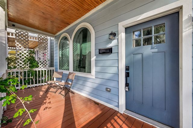 2815 Ball Street, Galveston, TX 77550