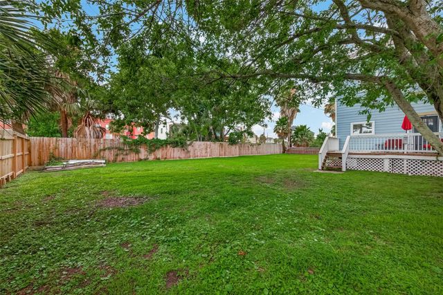 2815 Ball Street, Galveston, TX 77550