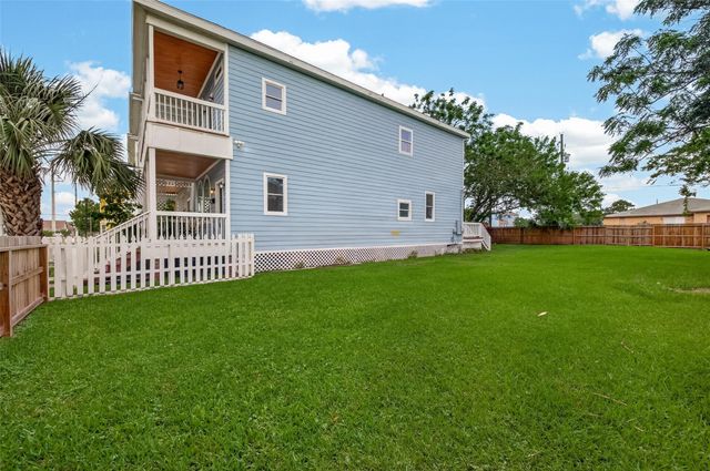 2815 Ball Street, Galveston, TX 77550