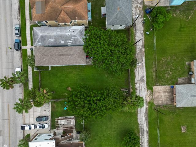 2815 Ball Street, Galveston, TX 77550