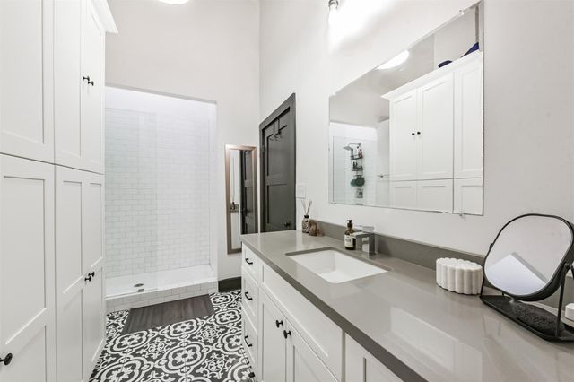 705 Main Street 321, Houston, TX 77002