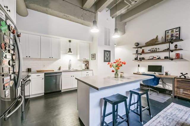 705 Main Street 321, Houston, TX 77002