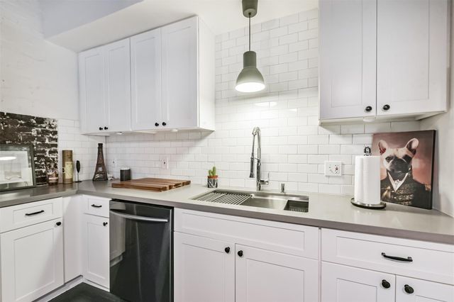 705 Main Street 321, Houston, TX 77002