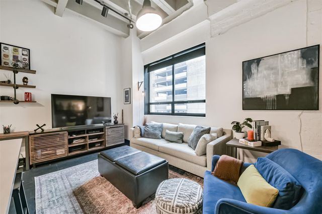 705 Main Street 321, Houston, TX 77002