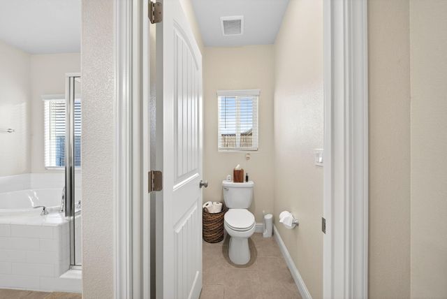 1727 Softwind Drive, Tulare, CA 93274