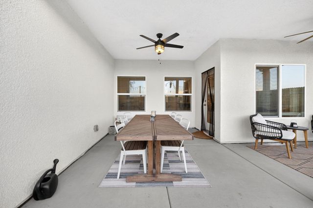 1727 Softwind Drive, Tulare, CA 93274