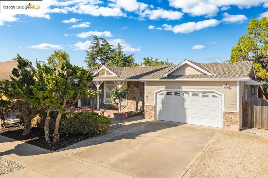 2075 Lakewood Dr, San Jose, CA 95132