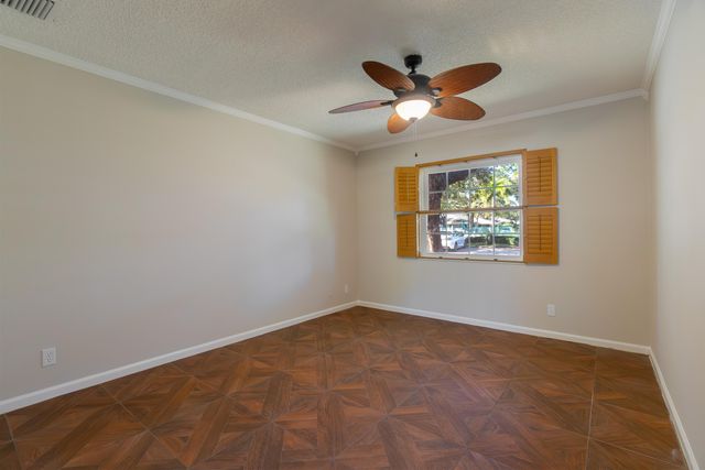 10124 45th Avenue S 410, Boynton Beach, FL 33436