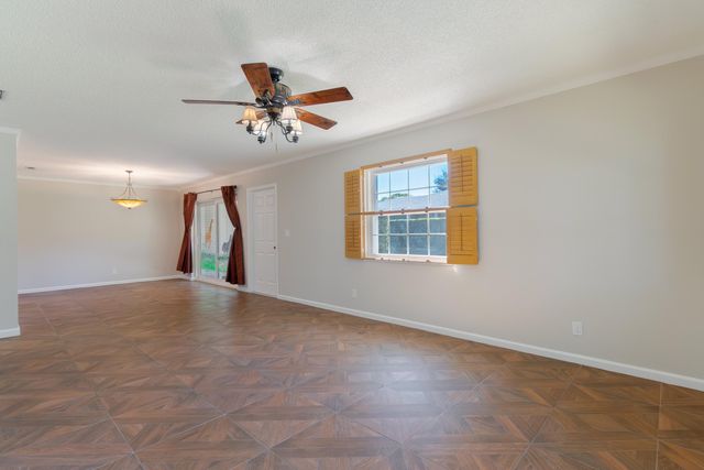 10124 45th Avenue S 410, Boynton Beach, FL 33436