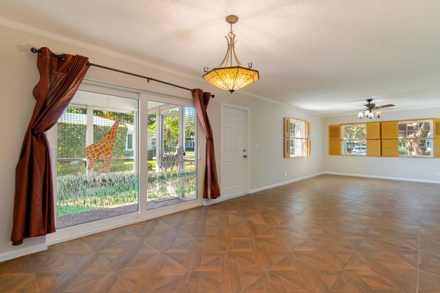 10124 45th Avenue S 410, Boynton Beach, FL 33436