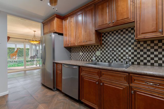 10124 45th Avenue S 410, Boynton Beach, FL 33436